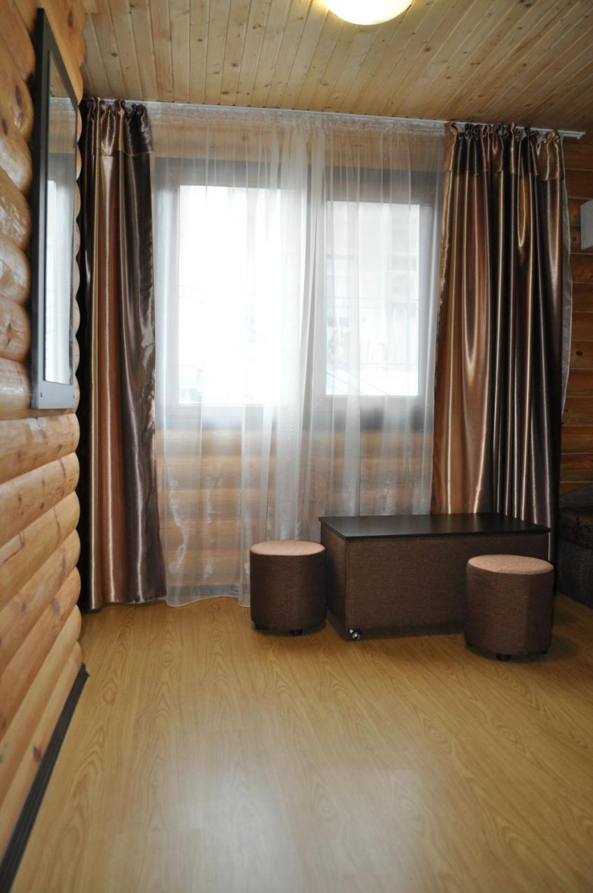 Веселий Кут Zaliznyy Port Exterior foto